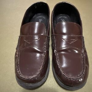 Florsheim burgundy dress shoes. Boys size 7W.